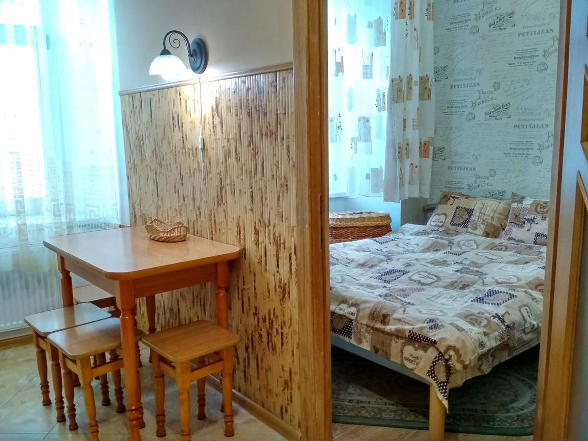 Apartment On Virmens'Ka Street Лвив Екстериор снимка